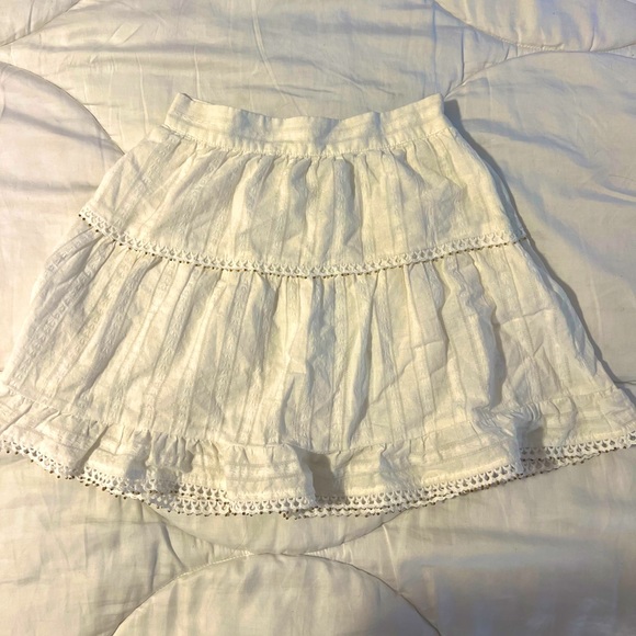 LoveShackFancy similar tiered white skirt - Picture 1 of 3